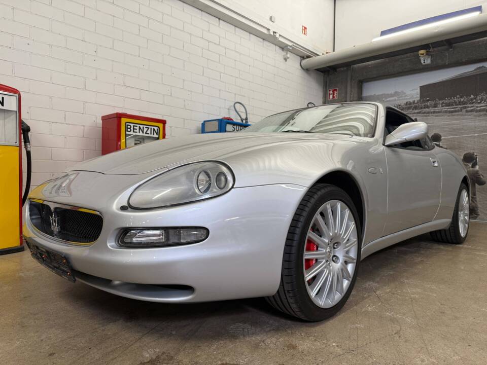 Image 2/17 of Maserati 4200 (2006)