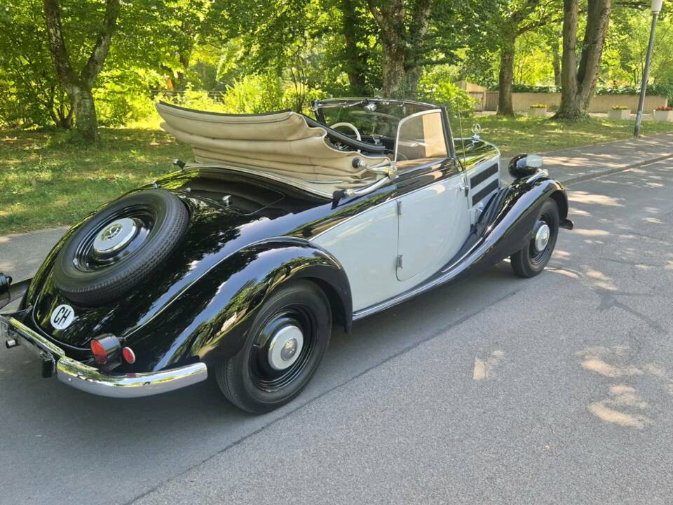 Imagen 6/28 de Mercedes-Benz 170 V  Cabriolet A (1937)