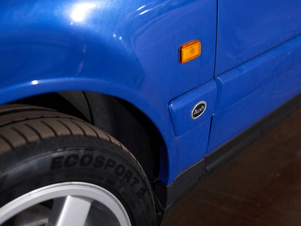 Image 79/113 of Audi S6 Plus Avant (1996)