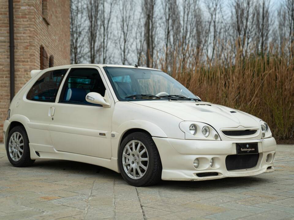 Image 2/50 of Citroën Saxo 1.6i VTS (1996)