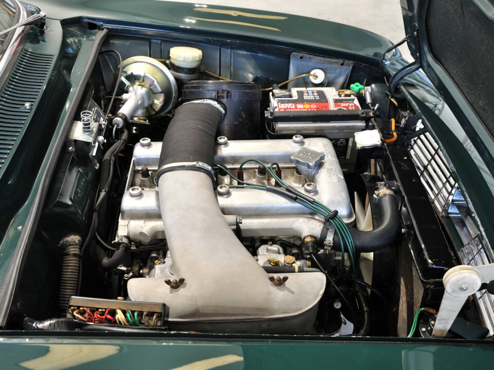 Image 4/65 of Alfa Romeo Giulia 1600 Sprint GT (1964)