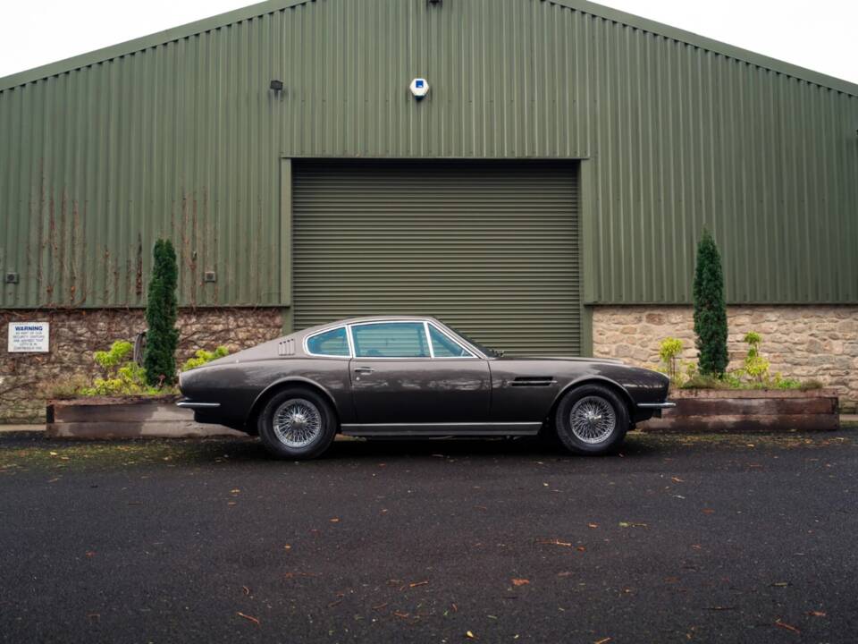 Image 60/63 de Aston Martin DBS (1968)