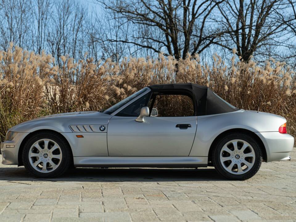 Bild 4/49 von BMW Z3 3.0i (2001)