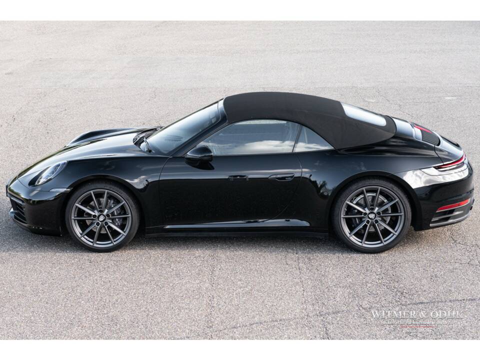 Image 7/44 of Porsche 911 Carrera (2020)