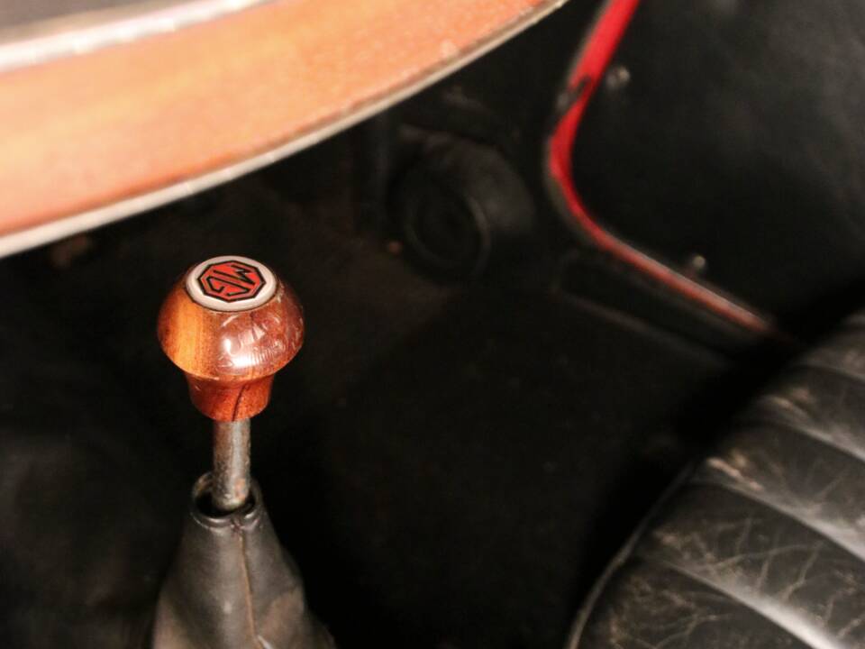 Imagen 22/49 de MG TD (1952)