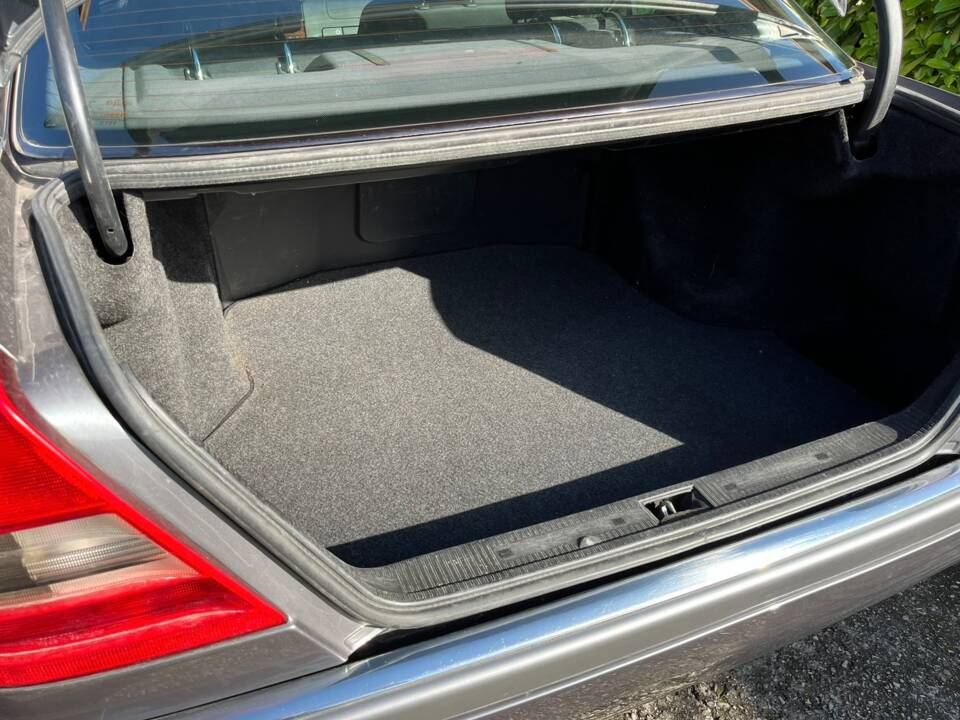 Image 9/11 of Mercedes-Benz C 220 Diesel (1995)