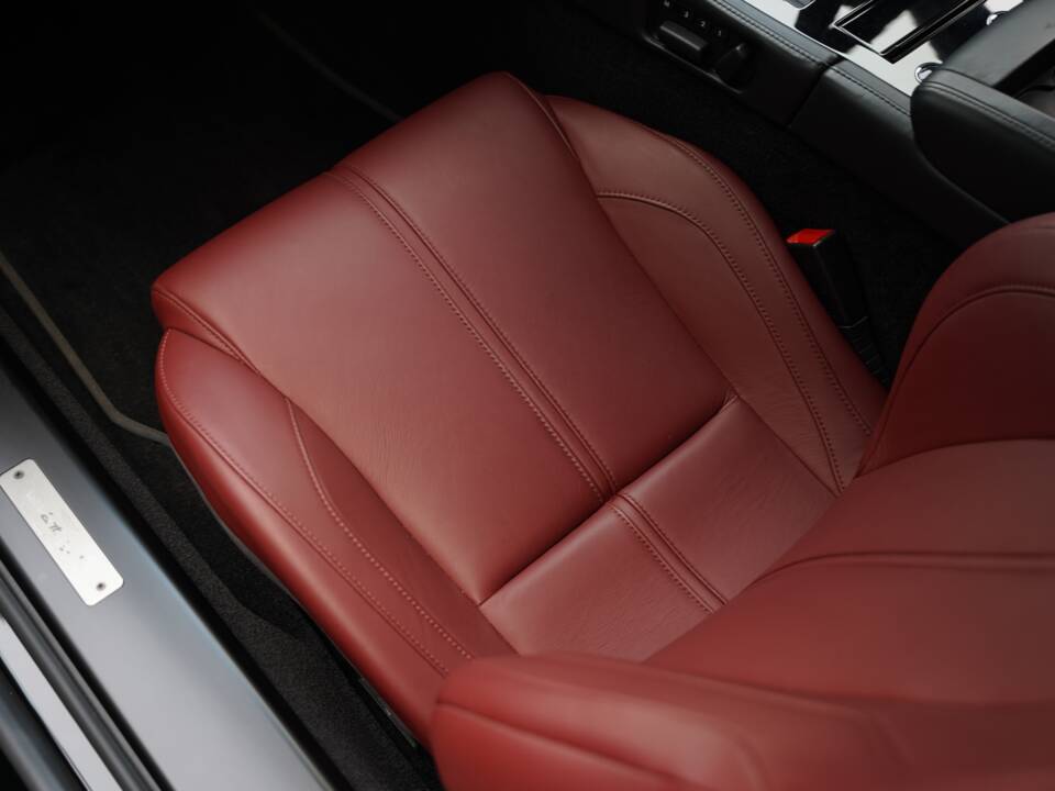 Afbeelding 20/50 van Aston Martin V12 Vantage S (2018)