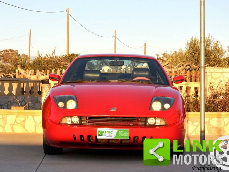 Immagine 2/10 di FIAT Coupé 1.8 16V (1998)