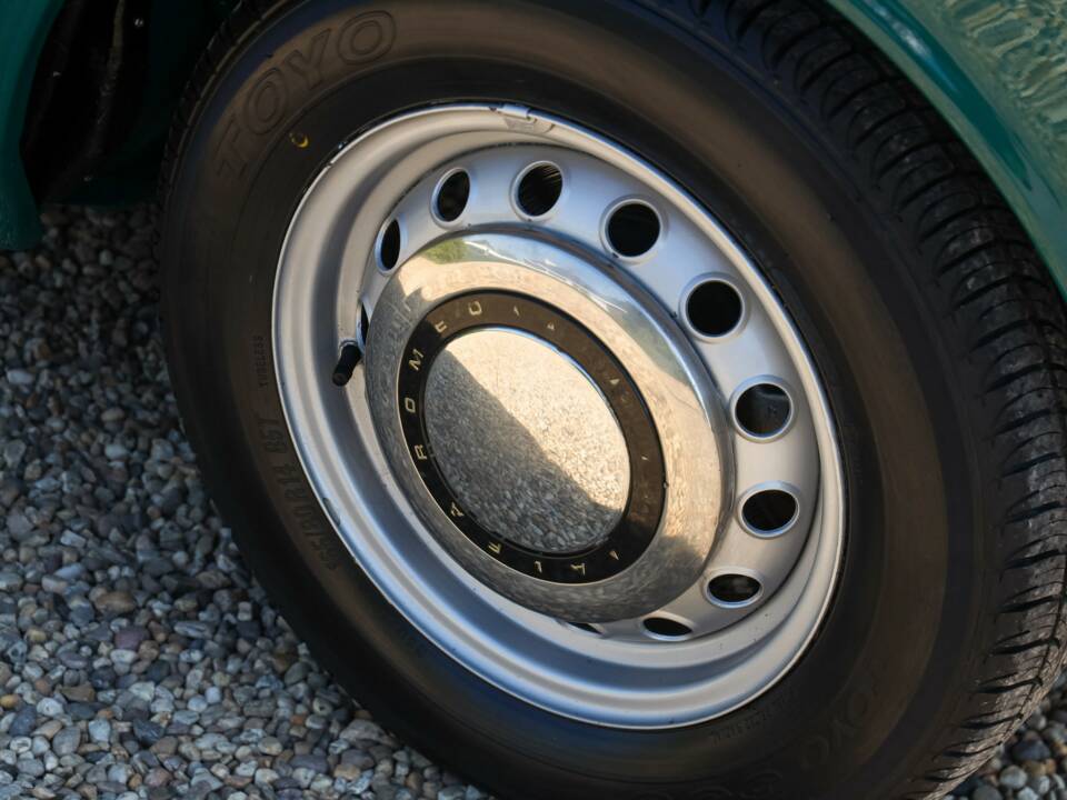 Bild 19/50 von Alfa Romeo Giulia 1300 GT Junior (1972)