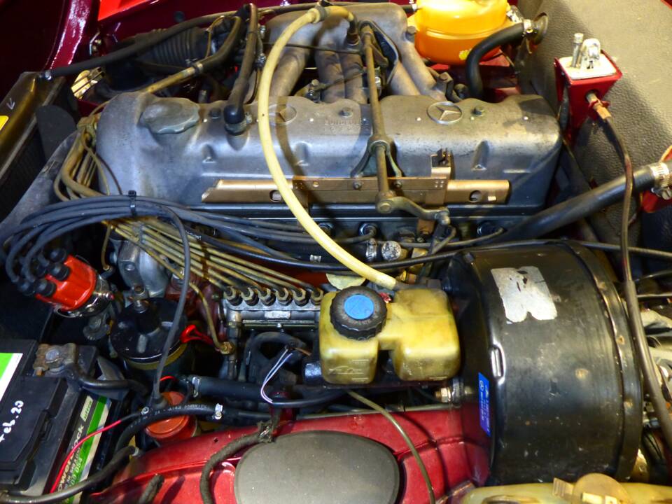 Image 67/70 de Mercedes-Benz 230 SL (1966)