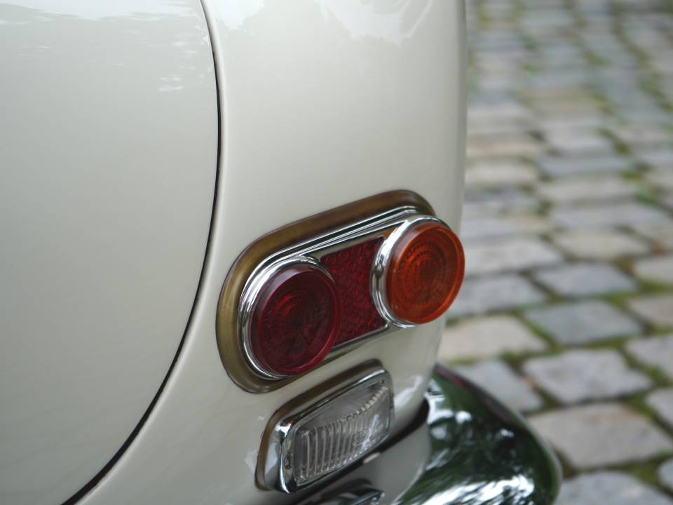 Bild 16/25 von BMW 503 (1956)