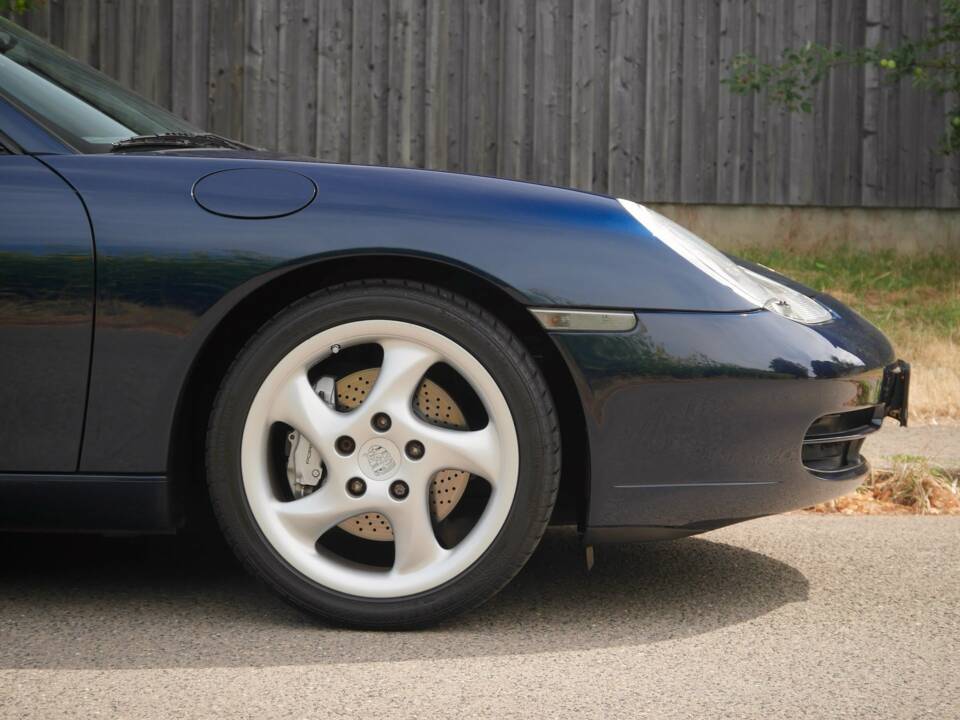 Bild 22/46 von Porsche 911 Carrera 4S (1900)