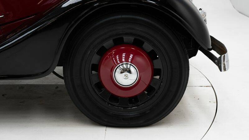 Imagen 11/15 de Berliet Dauphine 11CV (1934)