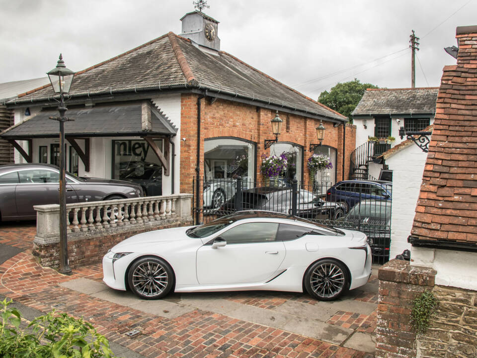 Imagen 9/22 de Lexus LC 500 (2023)