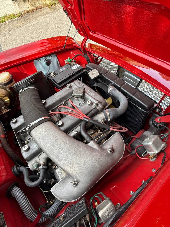 Afbeelding 53/53 van Alfa Romeo Giulia 1600 Sprint GT Veloce (1967)