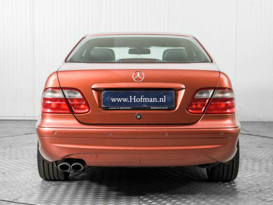 Image 13/50 of Mercedes-Benz CLK 430 (1999)