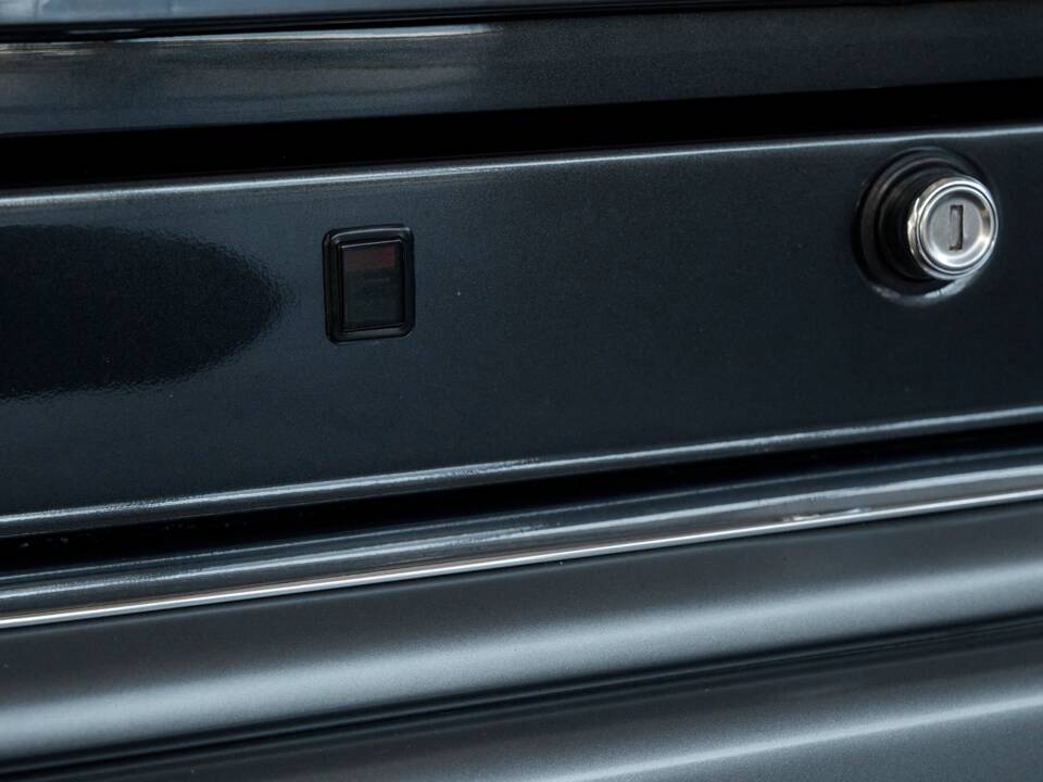 Bild 17/50 von Mercedes-Benz E 500 (1993)