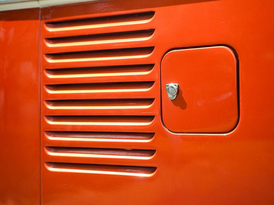 Image 16/50 of Volkswagen T1 Kombi (1964)