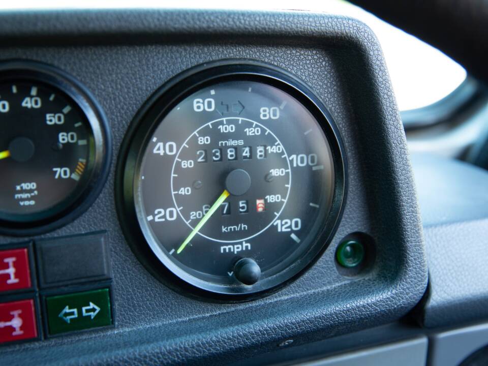 Image 30/45 of Mercedes-Benz 280 GE (LWB) (1989)