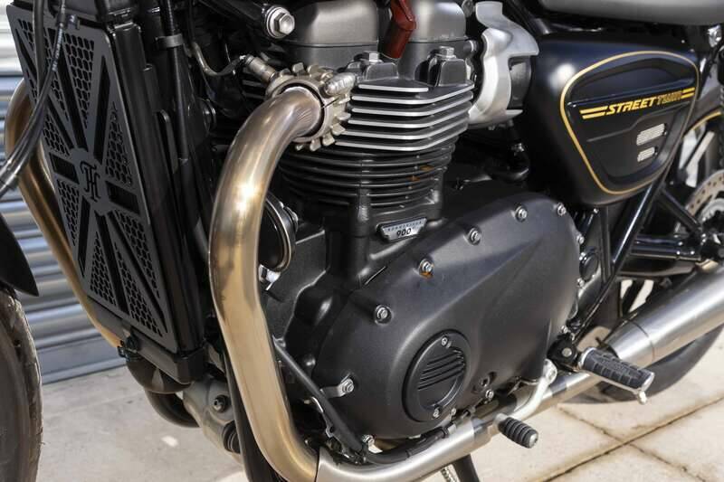 Immagine 40/42 di Triumph Street Twin Bonneville (2021)