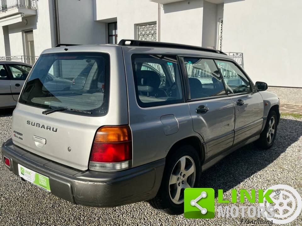 Immagine 7/10 di Subaru Forester 2.0 S-Turbo (2000)