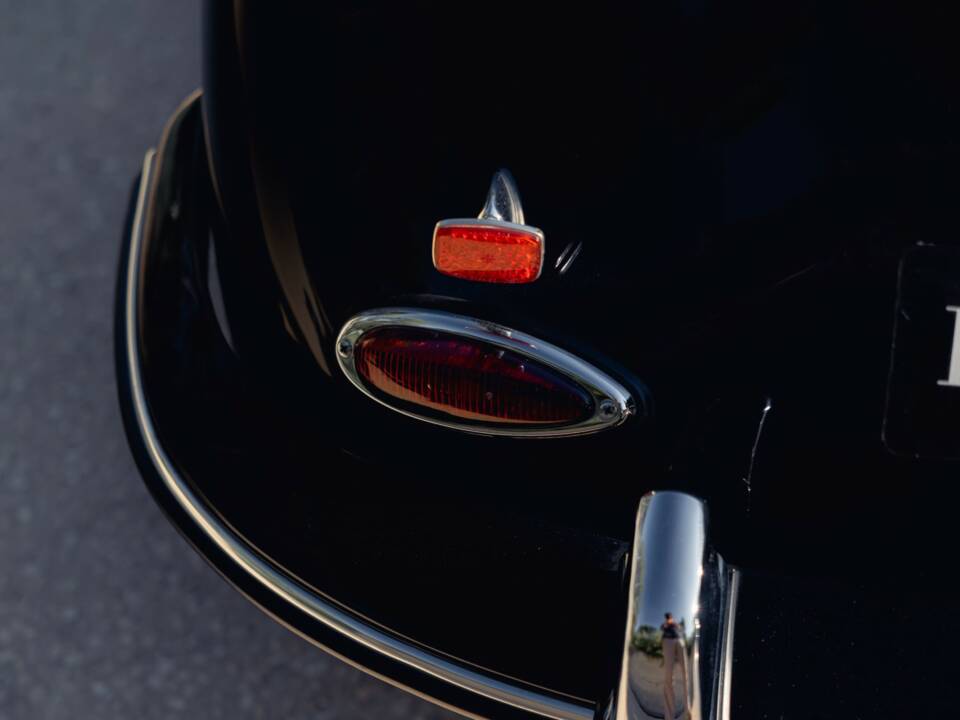 Immagine 17/54 di Porsche 356 C 1600 SC (1964)