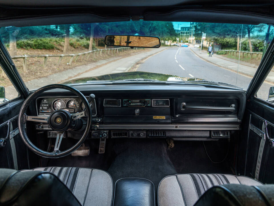 Image 15/26 of Jeep Cherokee Laredo (1980)