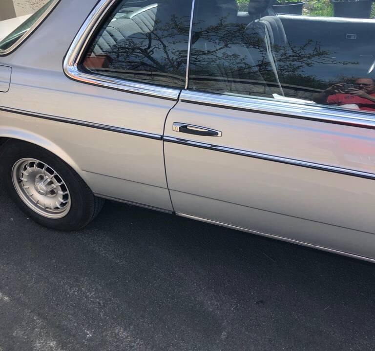 Afbeelding 44/53 van Mercedes-Benz 230 CE (1984)