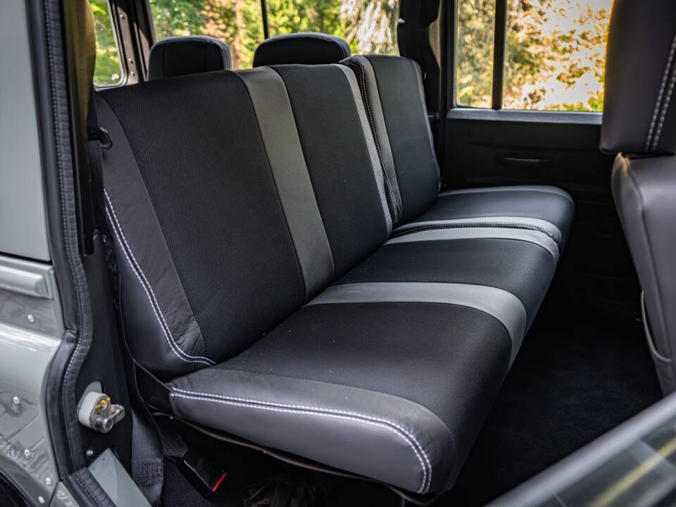 Image 37/67 of Land Rover Defender 110 Turbo Diesel (1999)