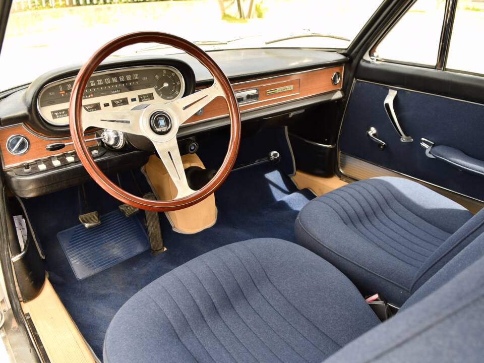 Bild 21/37 von Lancia Flavia 1.8 (Pininfarina) (1964)