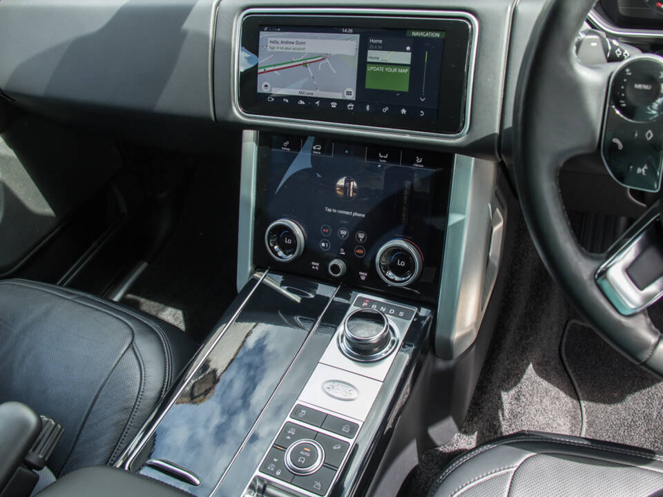 Image 17/18 of Land Rover Range Rover Vogue P400 (2019)