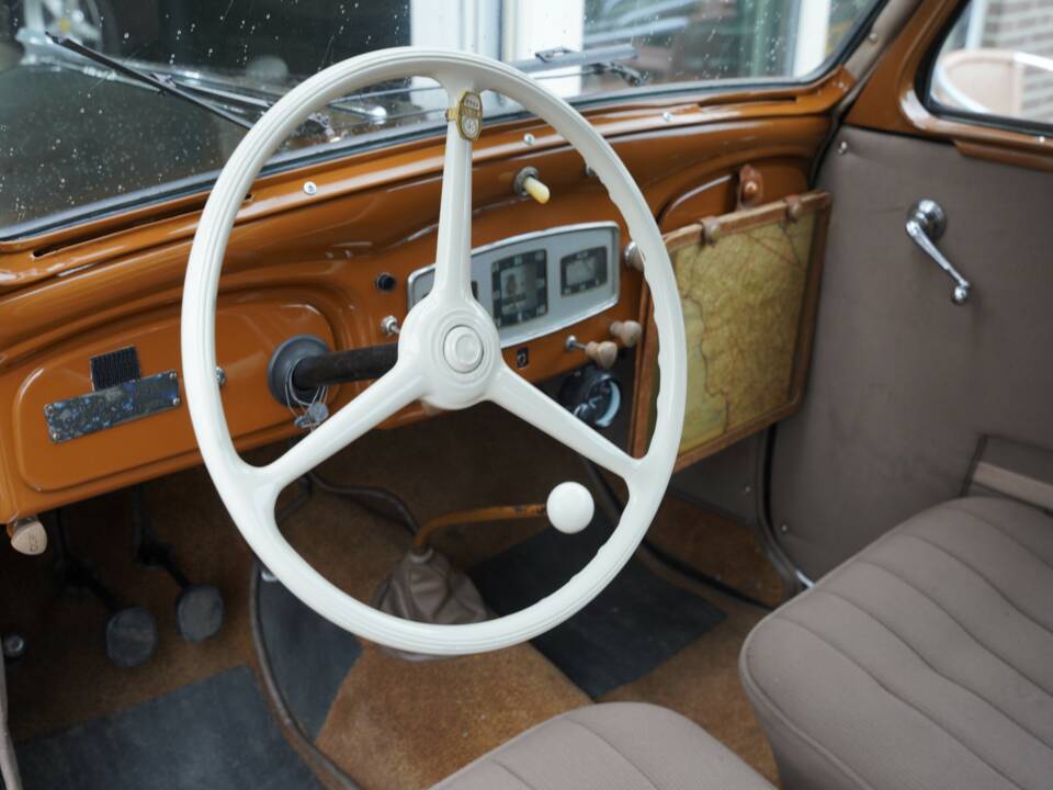 Image 38/50 of FIAT 1100 B (1947)