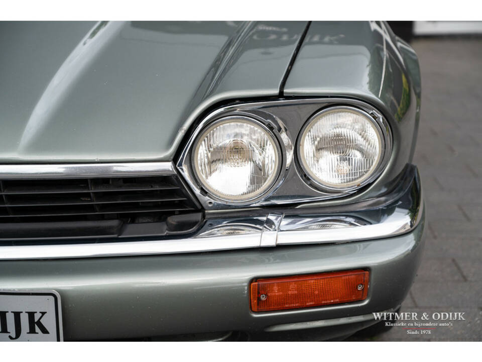 Image 20/35 of Jaguar XJS 4.0 (1995)