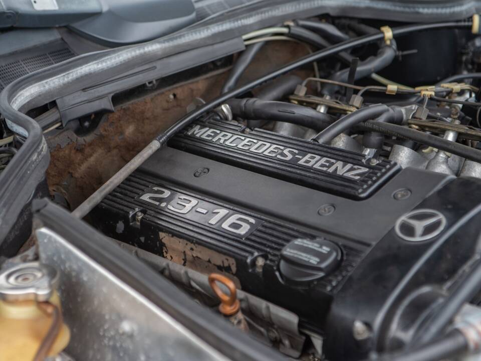 Bild 27/27 von Mercedes-Benz 190 E 2.3-16 (1985)