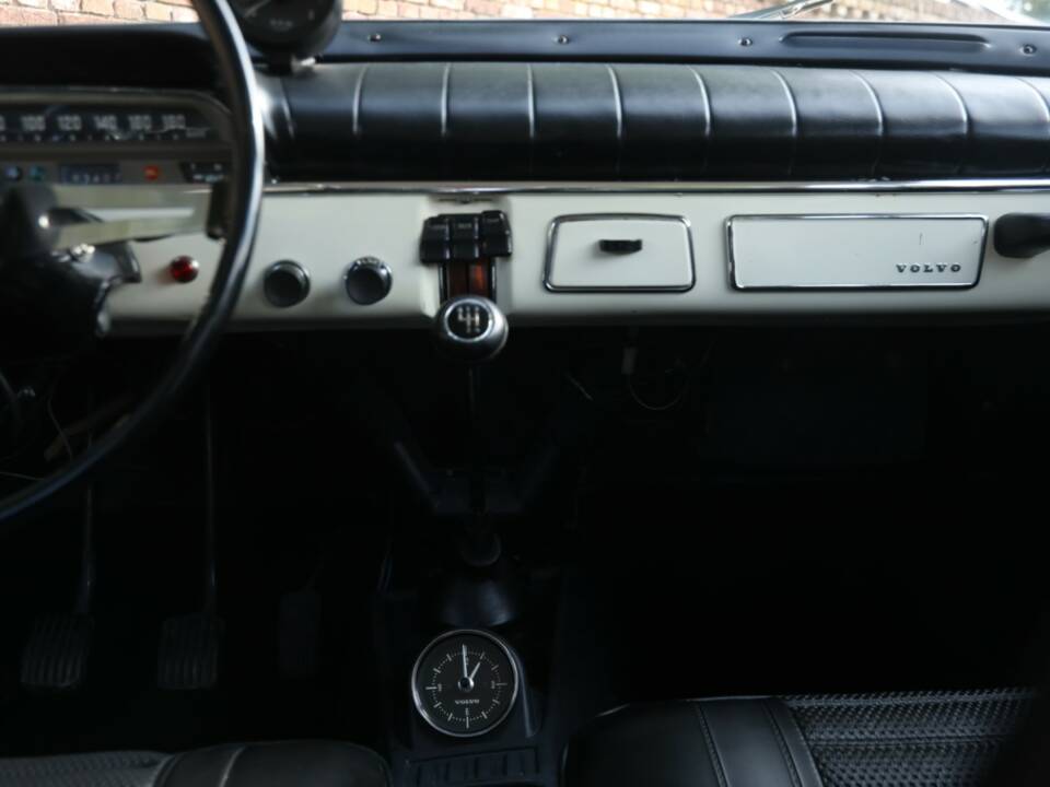 Image 38/50 of Volvo P 123 GT (1969)