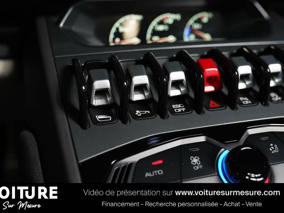 Image 24/44 de Lamborghini Huracán Spyder (2016)