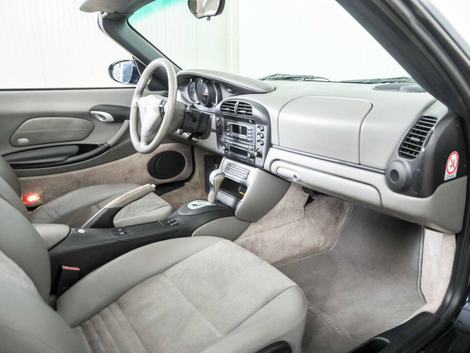 Image 12/50 of Porsche Boxster (2005)