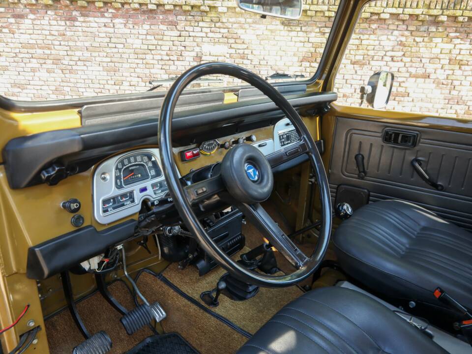 Image 35/50 de Toyota Land Cruiser BJ 40 (1979)