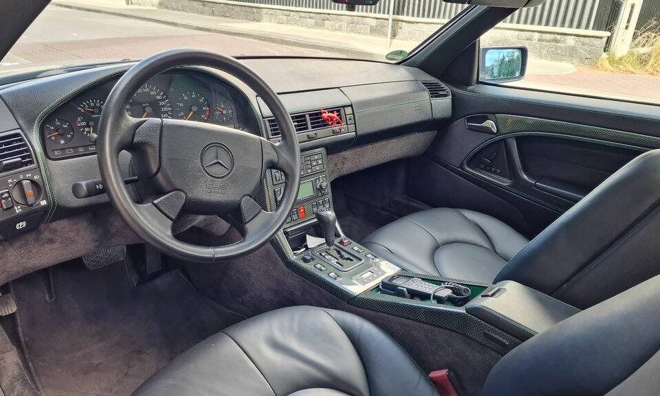Imagen 2/8 de Mercedes-Benz SL 600 (1996)
