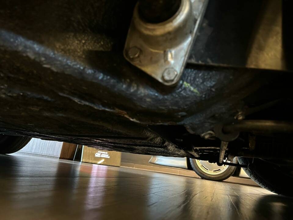 Bild 98/101 von Porsche 911 2.4 S (1972)