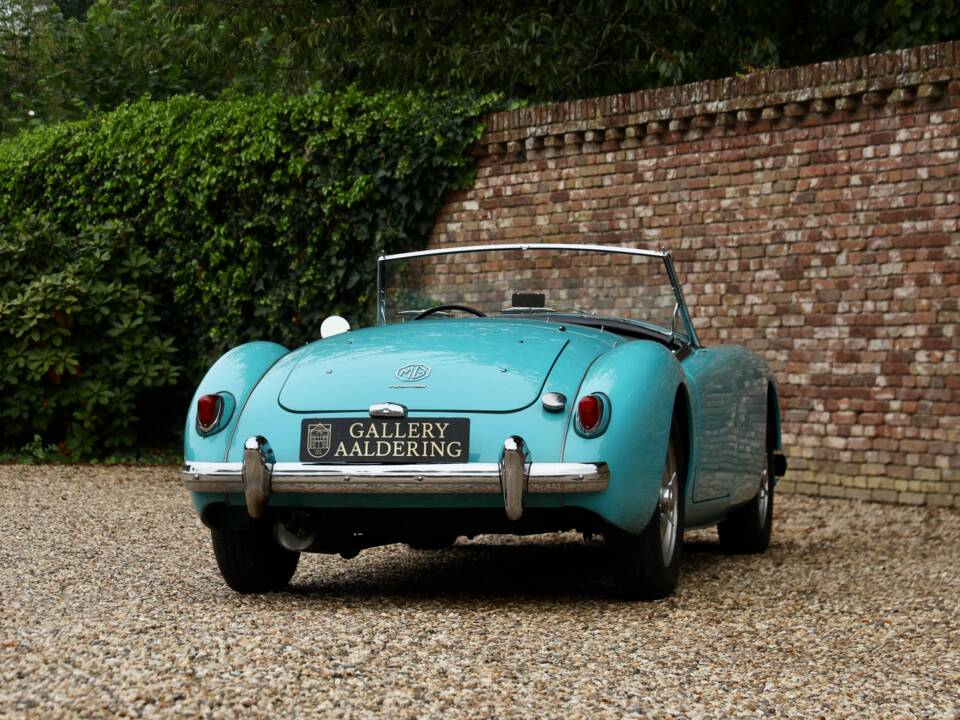 Bild 33/50 von MG MGA Twin Cam (1959)