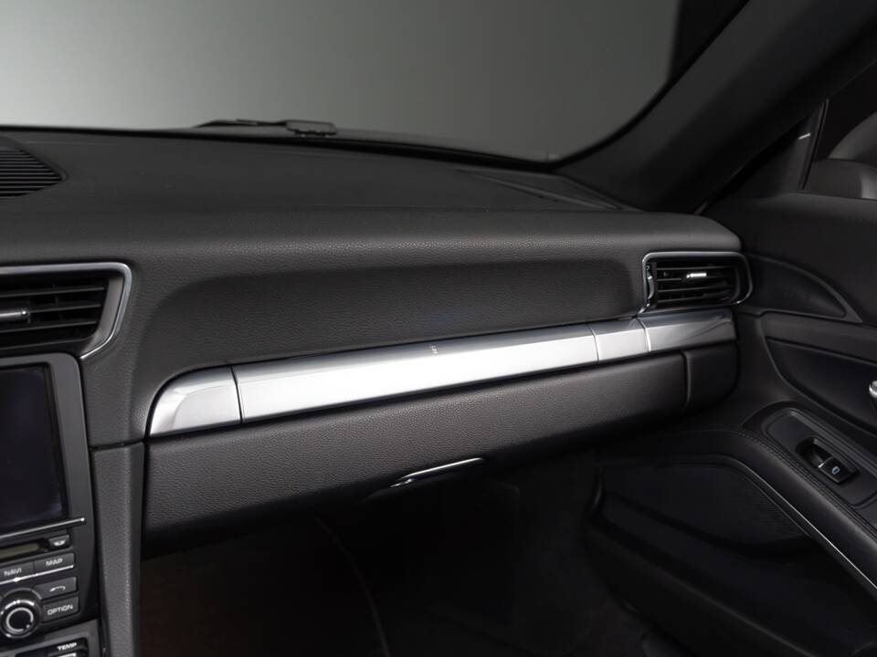 Imagen 29/42 de Porsche 911 Carrera (2012)