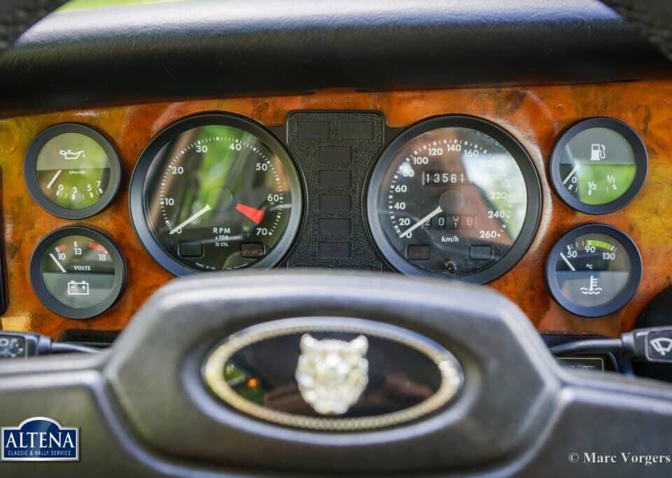 Image 17/57 de Jaguar XJ 12 (1986)