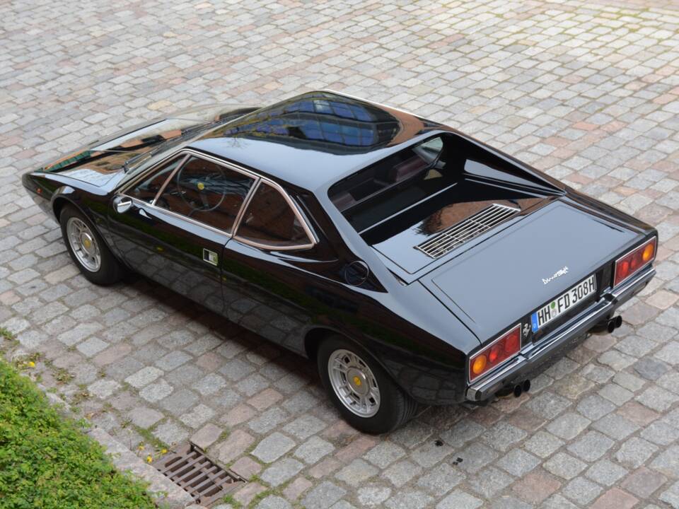 Bild 45/50 von Ferrari Dino 208 GT4 (1976)