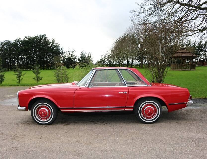 Image 8/9 of Mercedes-Benz 230 SL (1964)