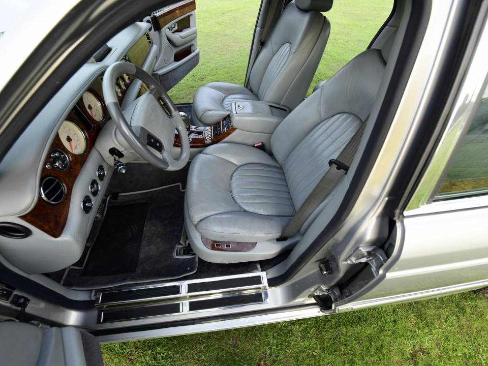 Afbeelding 27/50 van Bentley Arnage Red Label (2002)