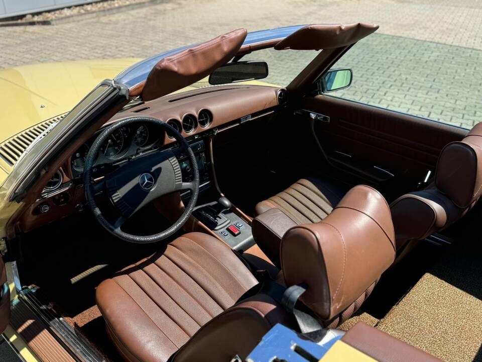 Afbeelding 10/15 van Mercedes-Benz 450 SL (1976)