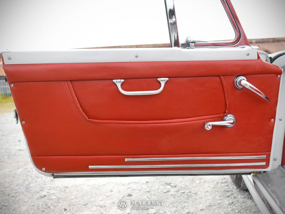 Image 28/70 of Lancia Aurelia B24 Convertible (1957)