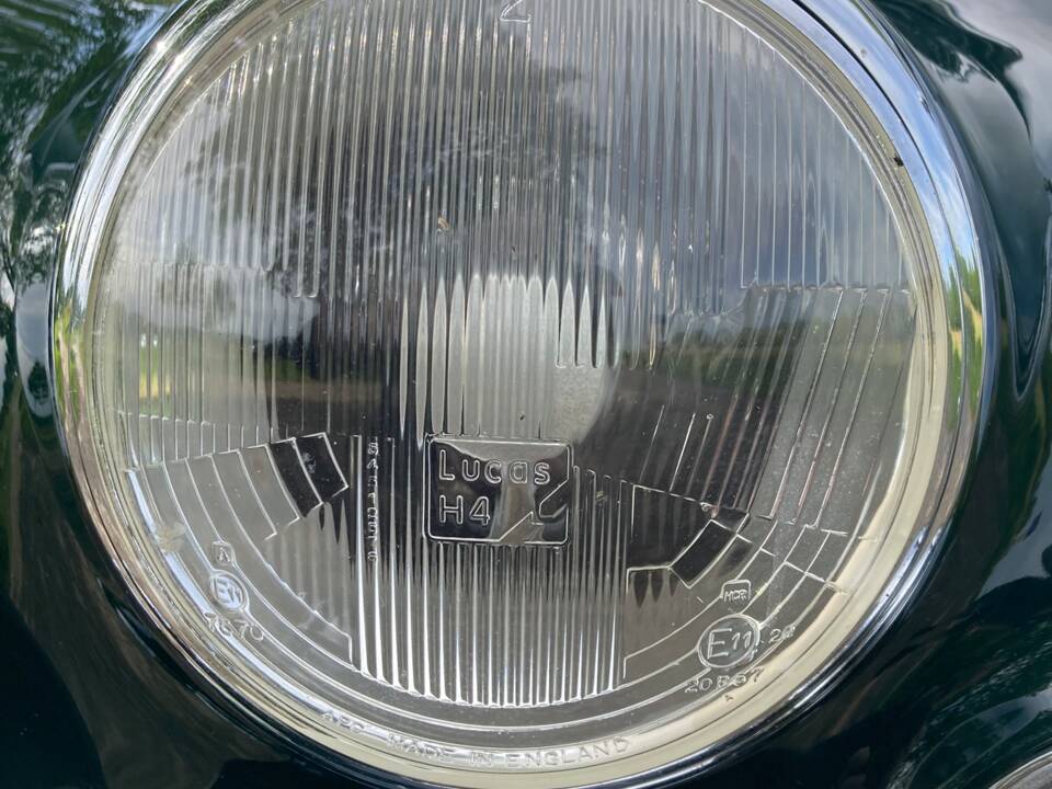 Image 33/35 de Jaguar Mk II 3.8 (1961)