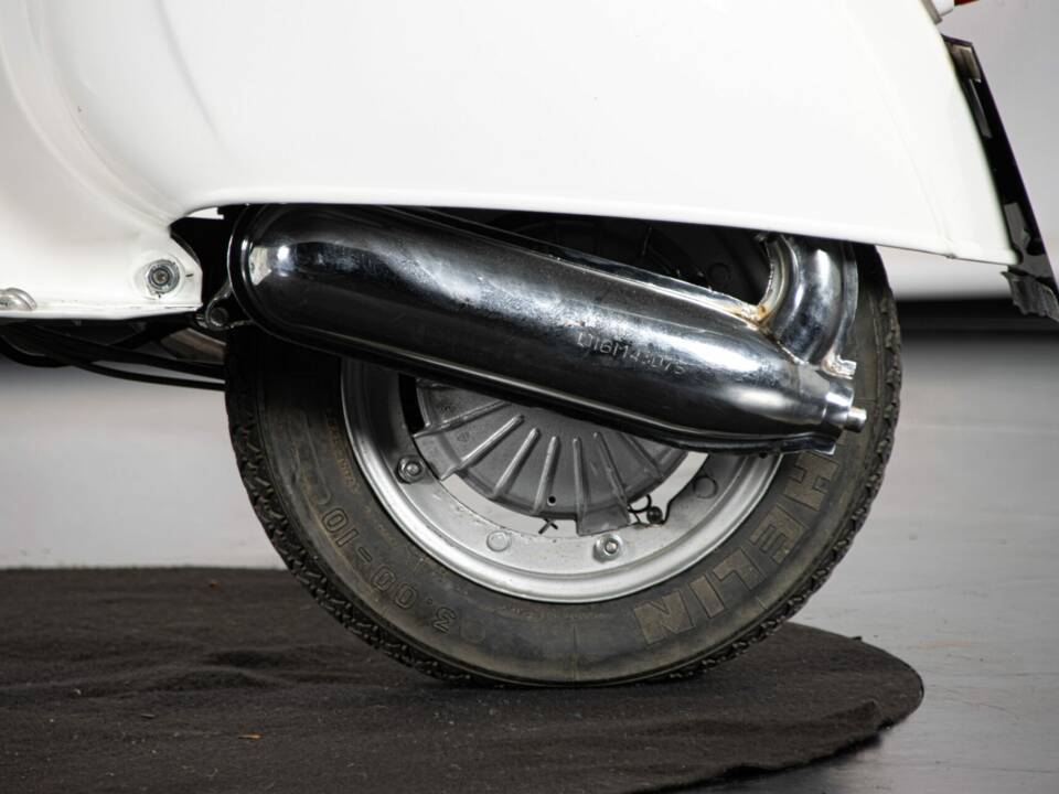 Immagine 18/50 di Piaggio Vespa 50 SS (1966)